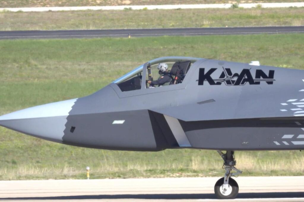 KAAN Uçağı Motor Krizi Hukuki Analiz Hukuk Bürosu Avukat SSB CAATSA yaptırım F110 ITAR AECA ABD savunma sanayii sektörü uyum kongre onay risk